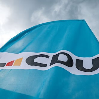 Der Landesvorstand der Mittelstandsunion Brandenburg lehnt eine Aufhebung des Unvereinbarkeitsbeschlusses gegenüber der AfD mehrheitlich ab. (Archivbild) / Foto: Focke Strangmann/dpa