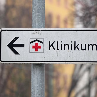 Krankenhausreform belastet Kliniken in Brandenburg – Abteilungen in Potsdam schließen