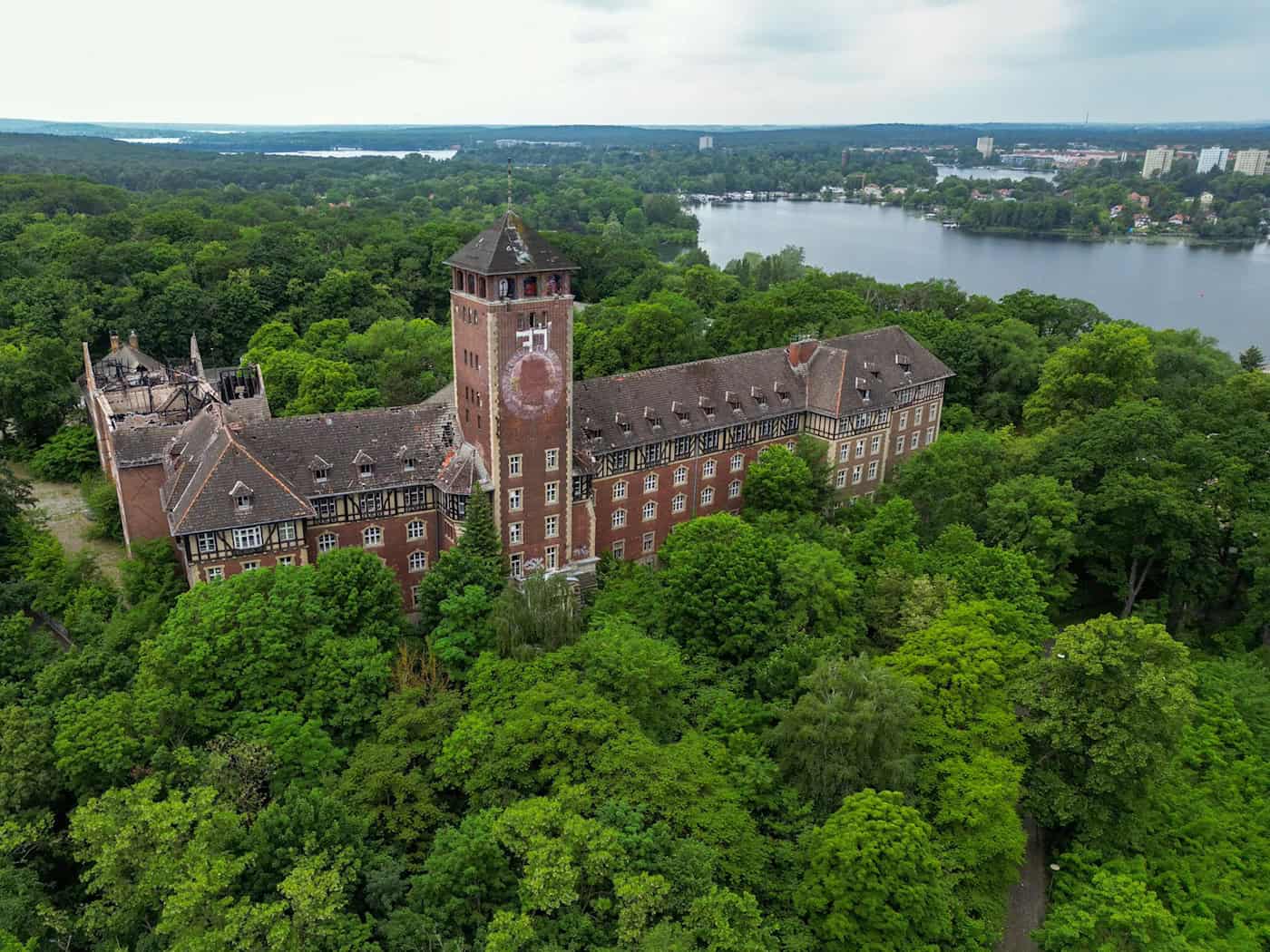 Das Areal soll zu einem Universitäts-Campus umgebaut werden. (Archivbild) / Foto: Soeren Stache/dpa