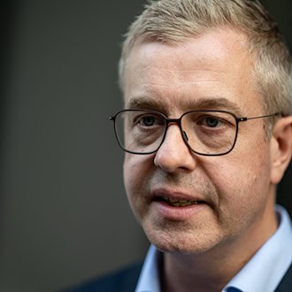 Berlins Finanzsenator Stefan Evers soll neuer Spitzenkandidat der CDU für die Abgeordnetenhauswahl werden.  / Foto: Fabian Sommer/dpa
