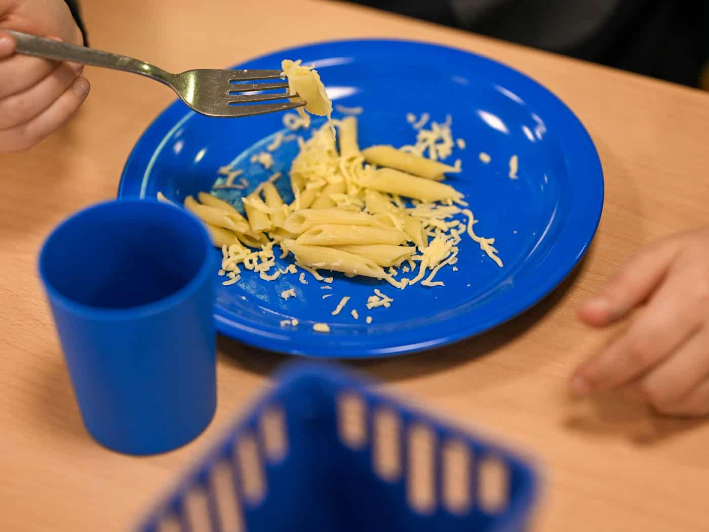 Kostenloses Schulessen ist in Berlin zum Wahlkampfthema geworden. (Symbolbild)  / Foto: Jens Kalaene/dpa