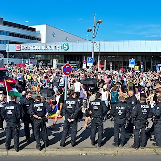 Festnahmen bei Demo am Rande des CSD in Berlin