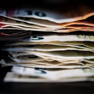 Die meisten Städte könnten ohne den kommunalen Finanzausgleich nicht überleben. (Symbolbild) / Foto: Marijan Murat/dpa/dpa-tmn