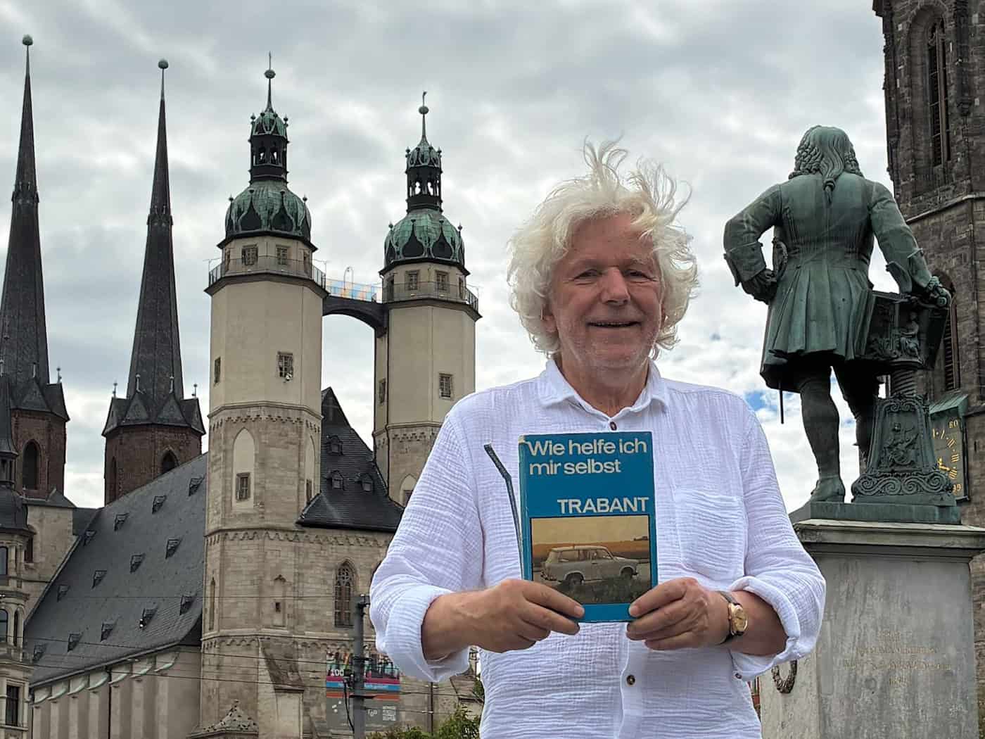 Rolf Becker hat sich schon lange dem Thema Trabi verschrieben. / Foto: Inga Jahn/dpa