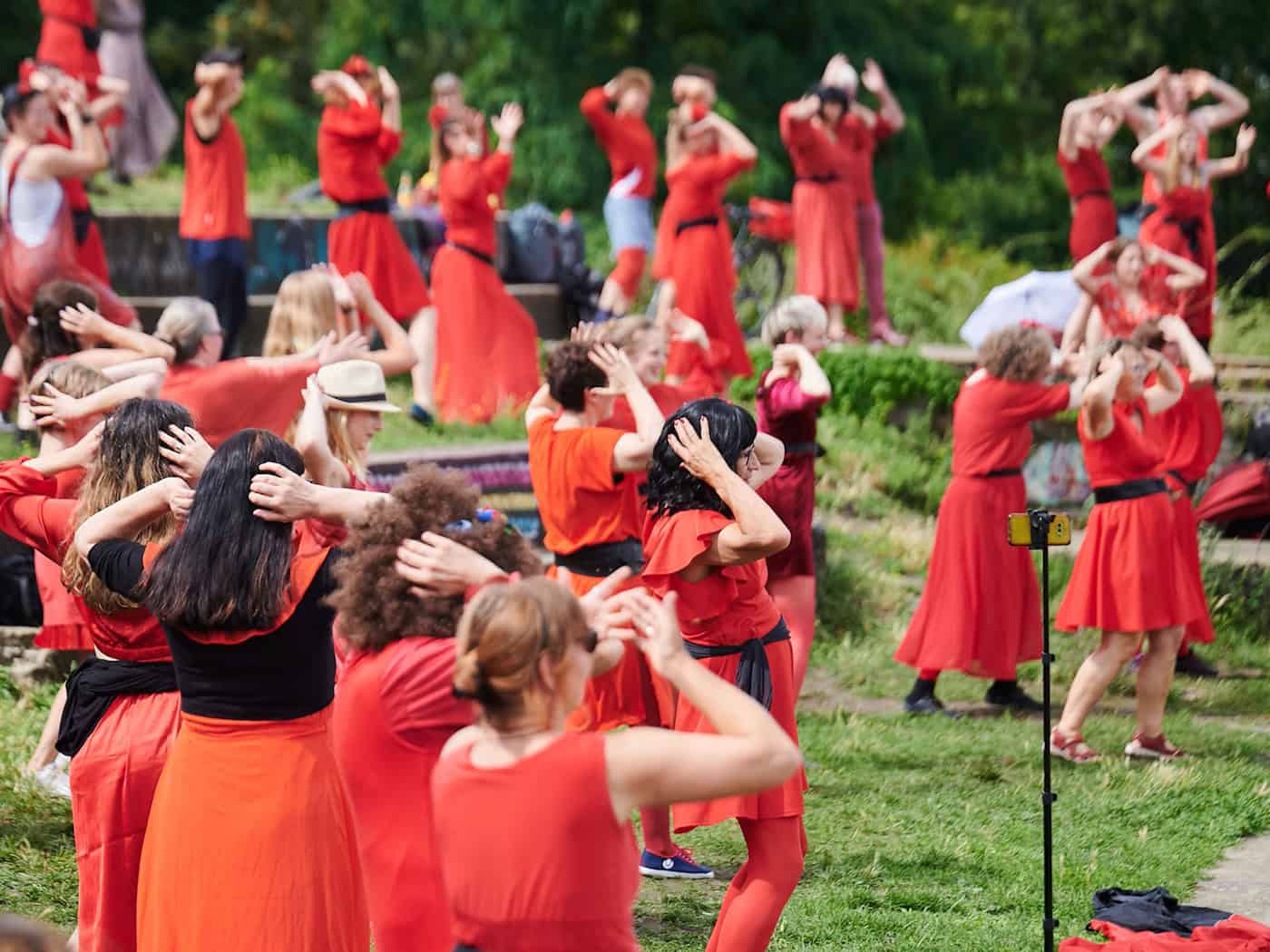 Auch in Berlin im Görlitzer Park hatte es zuletzt einen Wuthering Heights Day-Flashmob gegeben. (Archivbild) / Foto: Annette Riedl/dpa