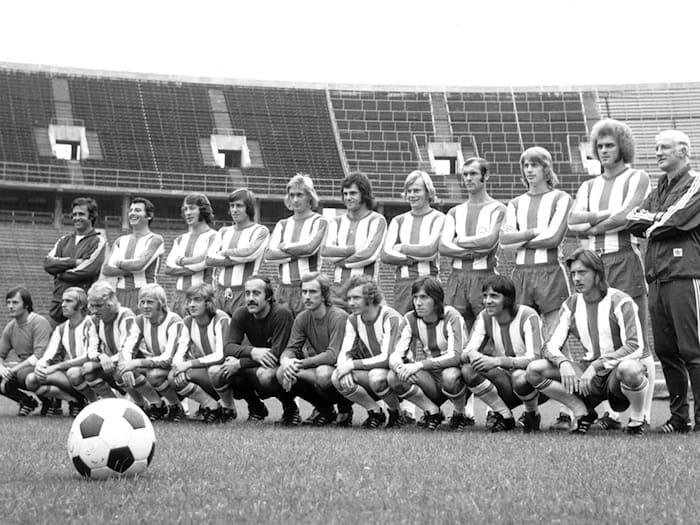 Mit Holger Brück: Herthas Team 1974. (Archivbild) / Foto: Konrad Giehr/dpa