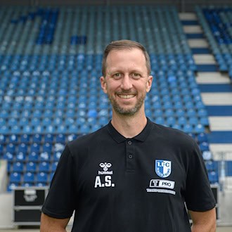 Im Vorjahr noch im Trikot des 1. FC Magdeburg: Andreas Schumacher unterstützt ab sofort Hertha-Coach Stefan Leitl. (Archivbild) / Foto: Klaus-Dietmar Gabbert/dpa