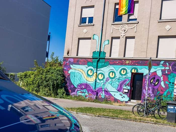 Nach dem mutmaßlichen Brandanschlag auf ein alternatives Wohnprojekt in Cottbus äußert sich die Initiative Sichere Orte Südbrandenburg dazu. / Foto: Frank Hammerschmidt/dpa