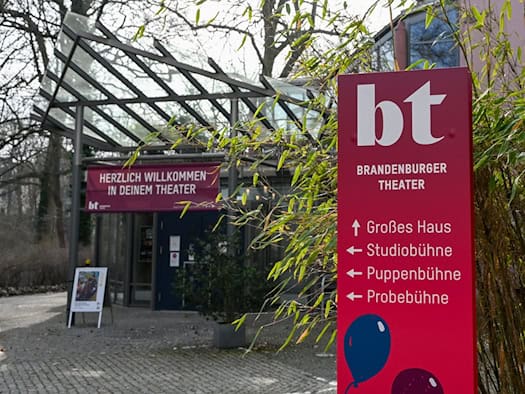 Intendantensuche am Theater in Brandenburg verzögert sich