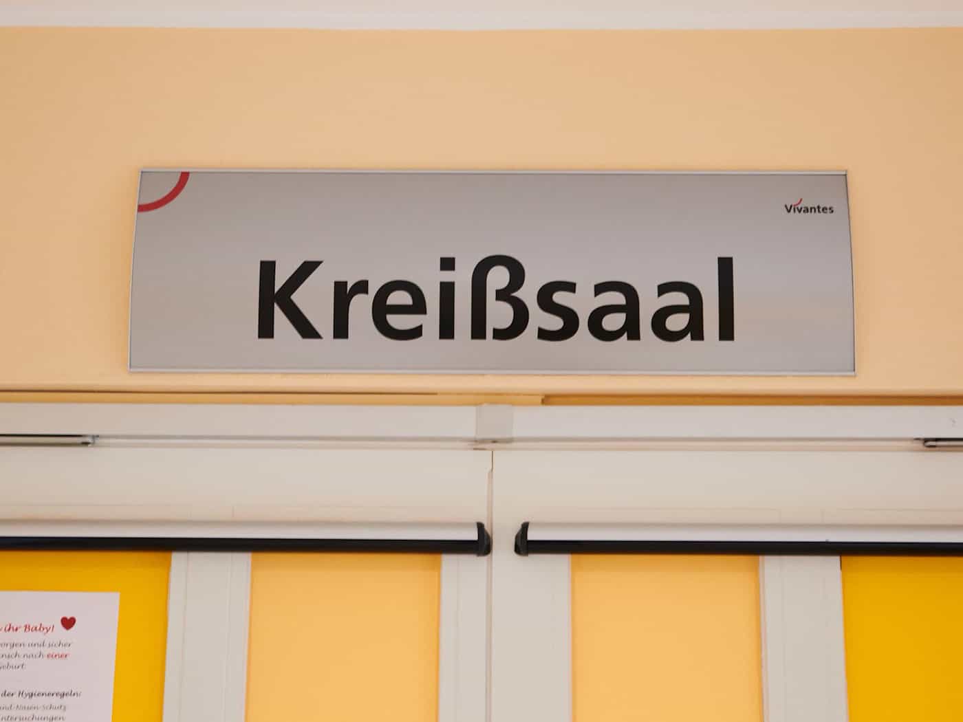 In Brandenburg wurden an mehreren Krankenhäusern die Kreißsäle geschlossen. (Symbolbild) / Foto: Annette Riedl/dpa
