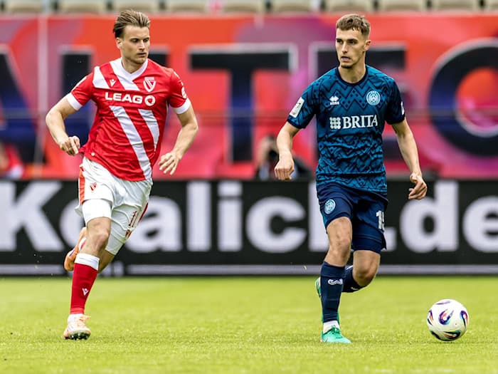 Testspiel von Energie Cottbus gegen Hallescher FC in Finsterwalde nach rassistischen Beleidigungen abgebrochen