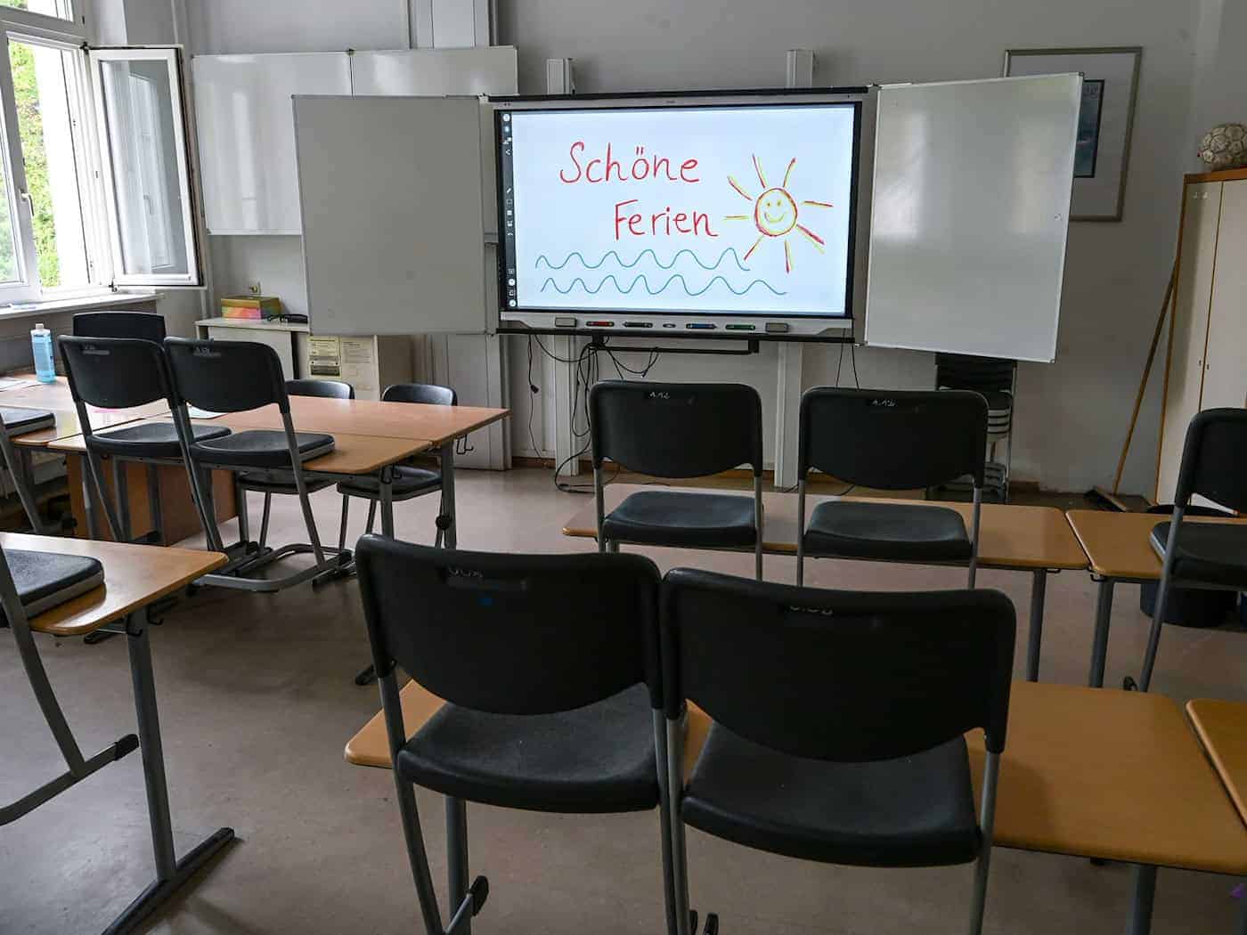 Hunderttausende Schülerinnen und Schüler starten in die Ferien. / Foto: Jens Kalaene/dpa