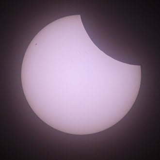 Himmel-Schauspiele gibt es am 12. August auch in Brandenburg zu erleben: Auf eine partielle Sonnenfinsternis folgt ein Sternschnuppen-Regen. (Archivbild) / Foto: Patrick Pleul/dpa