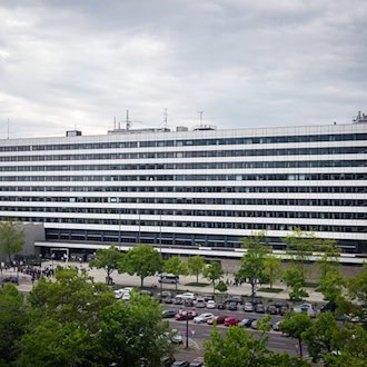 Mehrere Gebäude der Technischen Universität Berlin können derzeit wegen Baumängeln nicht genutzt werden. (Archivbild) / Foto: Soeren Stache/dpa
