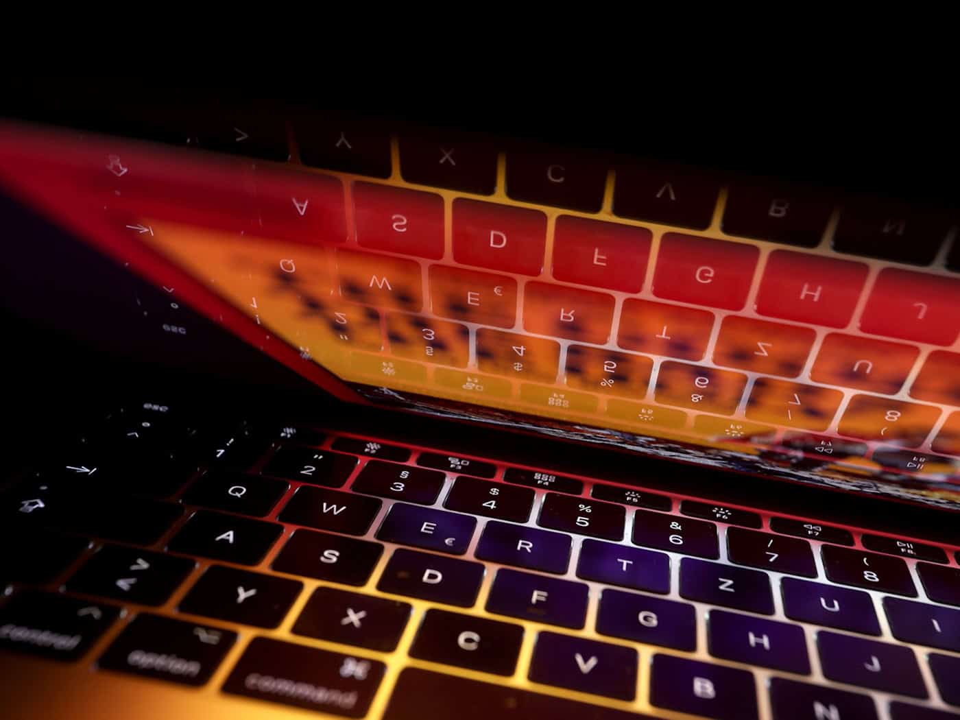 Vermeintliche Geldanlage: Mann verliert fünfstelligen Betrag