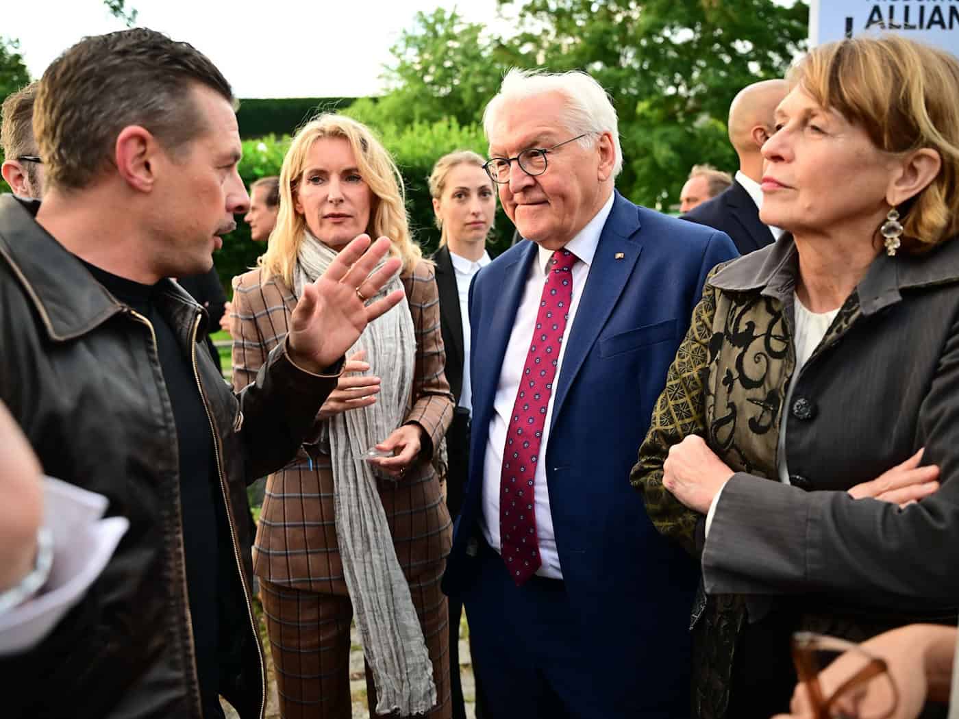 Steinmeier traf hier etwa den Moderator Klaas Heufer-Umlauf. / Foto: Sebastian Gollnow/dpa