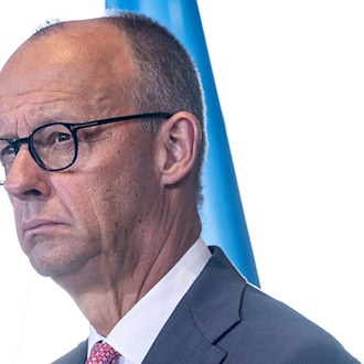 Bundeskanzler Friedrich Merz wertet die Tat beim CSD als Angriff auf unsere Gesellschaft. (Archivbild) / Foto: Fabian Sommer/dpa