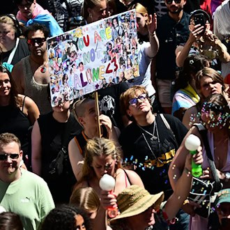 Erstmals findet der Berliner CSD an zwei Tagen statt. / Foto: Fabian Sommer/dpa