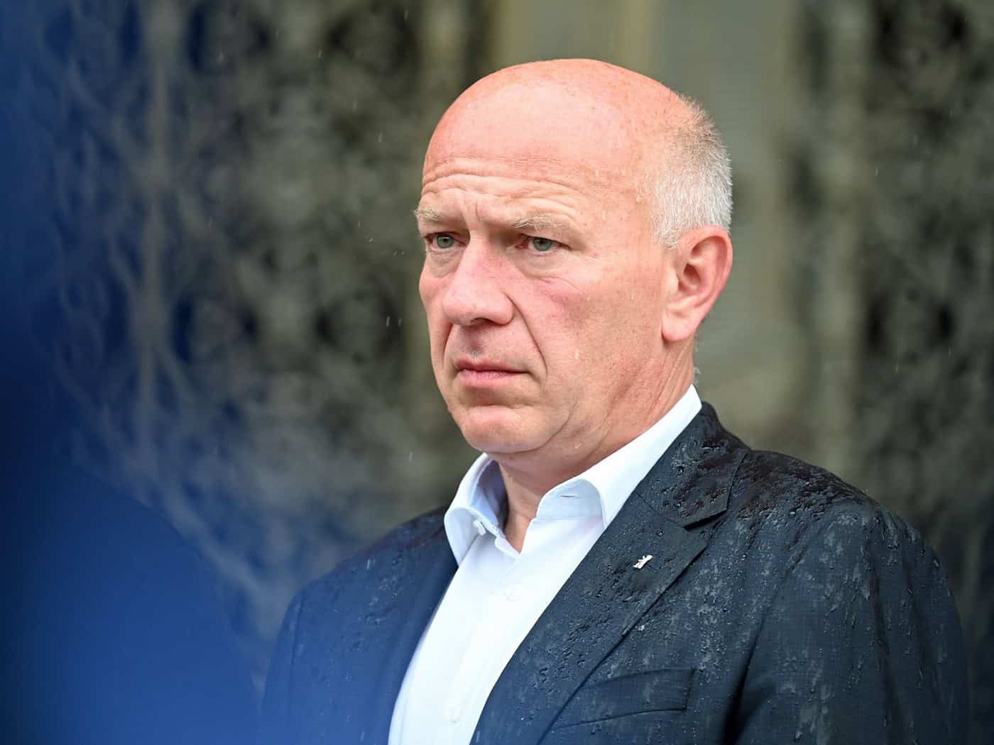 Berlins Regierender Bürgermeister Kai Wegner (CDU) ist erleichtert, dass nach dem Terroranschlag ein Verdächtiger gestellt wurde. Der Mann wurde von der Polizei erschossen, nachdem er Polizisten angriff.  / Foto: Elisa Schu/dpa