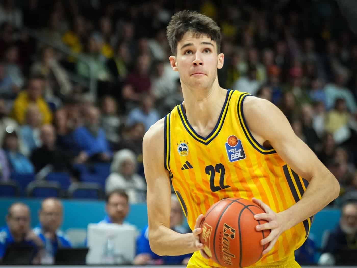 Nachwuchshoffnung Nevio Bennefeld unterschreibt Fünfjahresvertrag bei Alba Berlin
