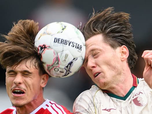 FC Augsburg siegt mühsam 2:0 bei Energie Cottbus im Pokal