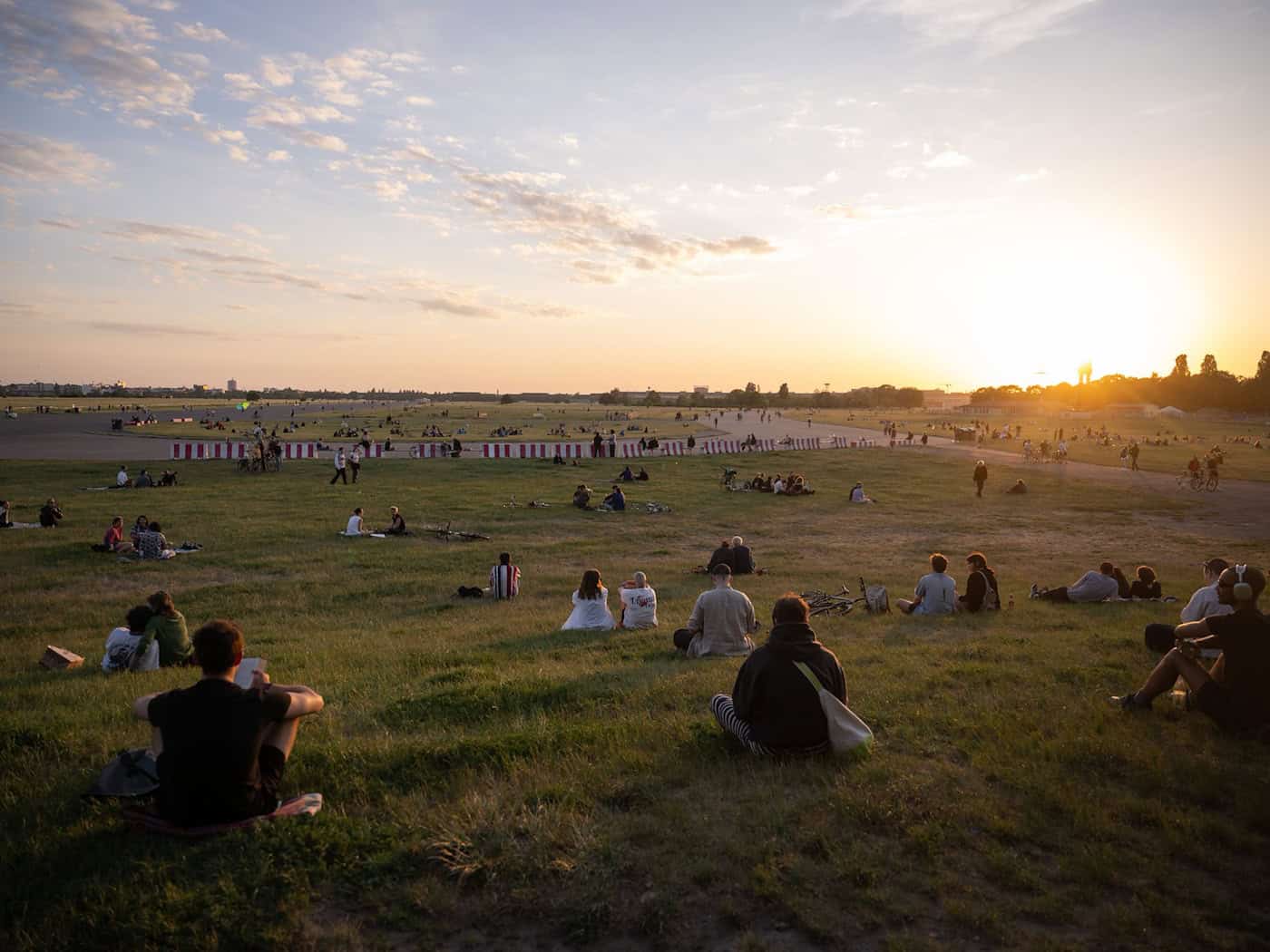 Berlin Circus Festival auf Tempelhofer Feld mit Schwerpunkt Katalonien