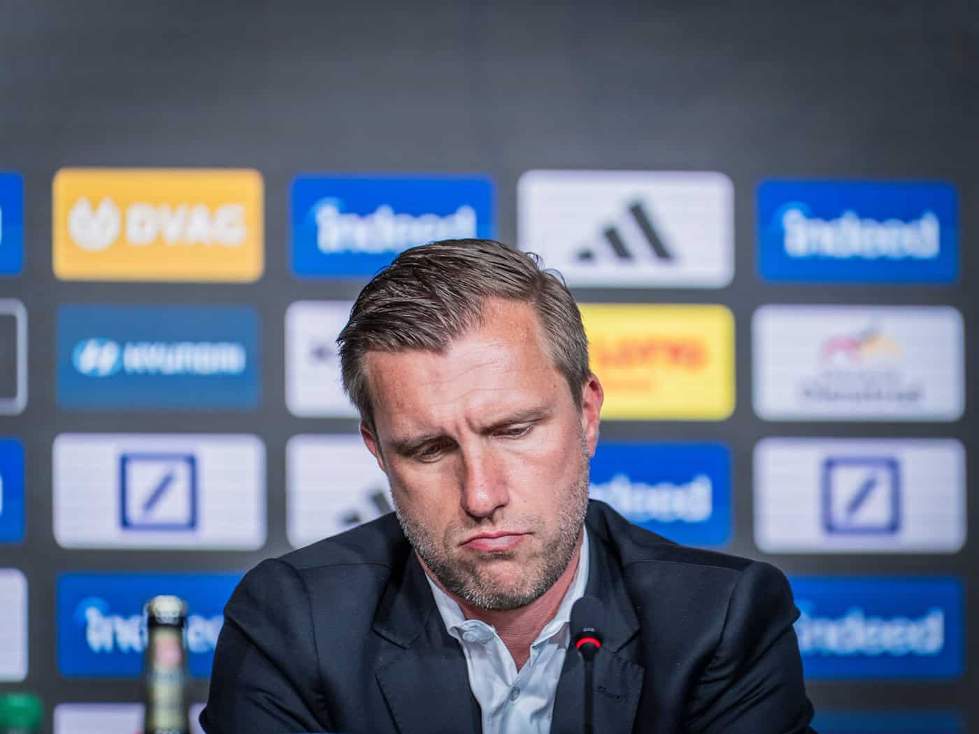 Sportvorstand Krösche weicht Fragen zu Eintracht-Frankfurt-Abgang aus