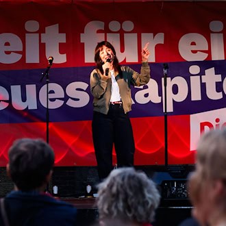 Linke-Spitzenkandidatin Eralp verurteilt Gewaltaufrufe bei Wahlkampf in Neukölln