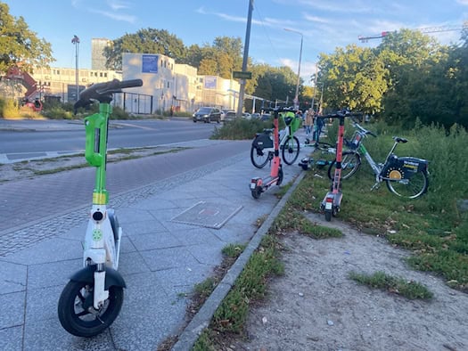 Falsch geparkte E-Scooter: Tausende Verstöße registriert