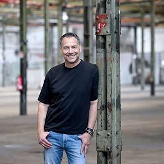Sebastian Fitzek feiert 20 Jahre als Autor mit zwei Shows in der Waldbühne Berlin