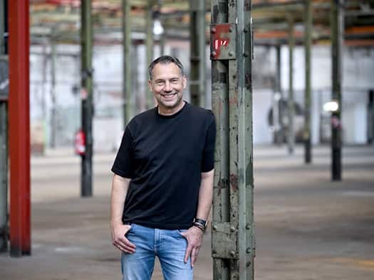 Sebastian Fitzek feiert 20 Jahre als Autor mit zwei Shows in der Waldbühne Berlin