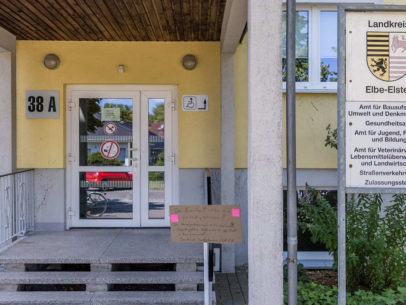 Jugendamt in Finsterwalde nach Angriff wieder geöffnet