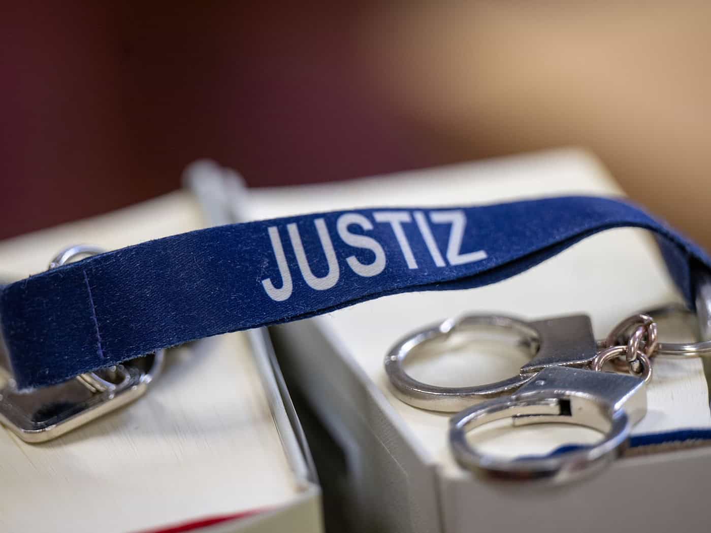 Nach Betrugsserie: Ex-Polizist erhält fast fünf Jahre Haft