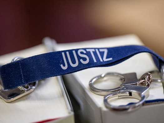 Nach Betrugsserie: Ex-Polizist erhält fast fünf Jahre Haft