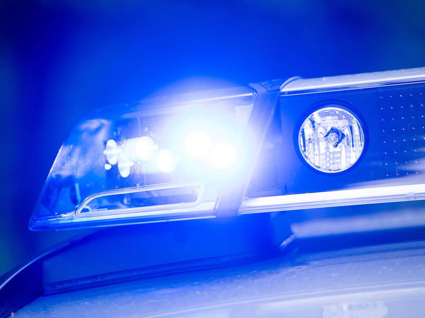 Polizei findet Knochen und Munition auf altem Gehöft
