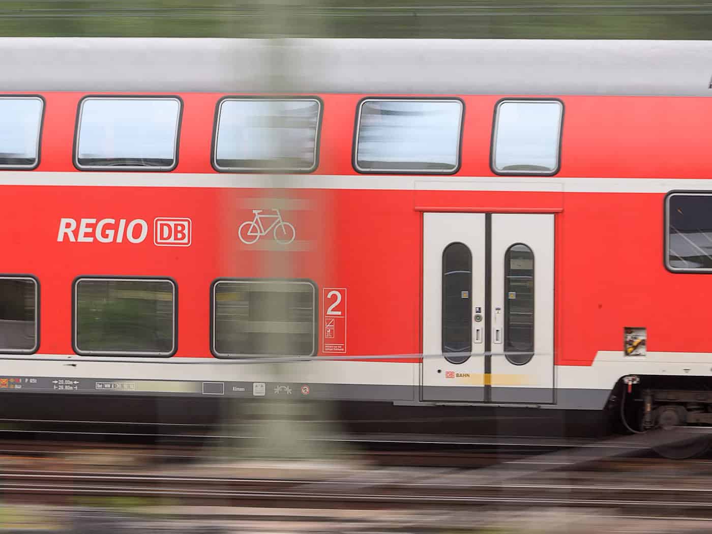 Regionalexpress bei Königs Wusterhausen wegen Defekt evakuiert