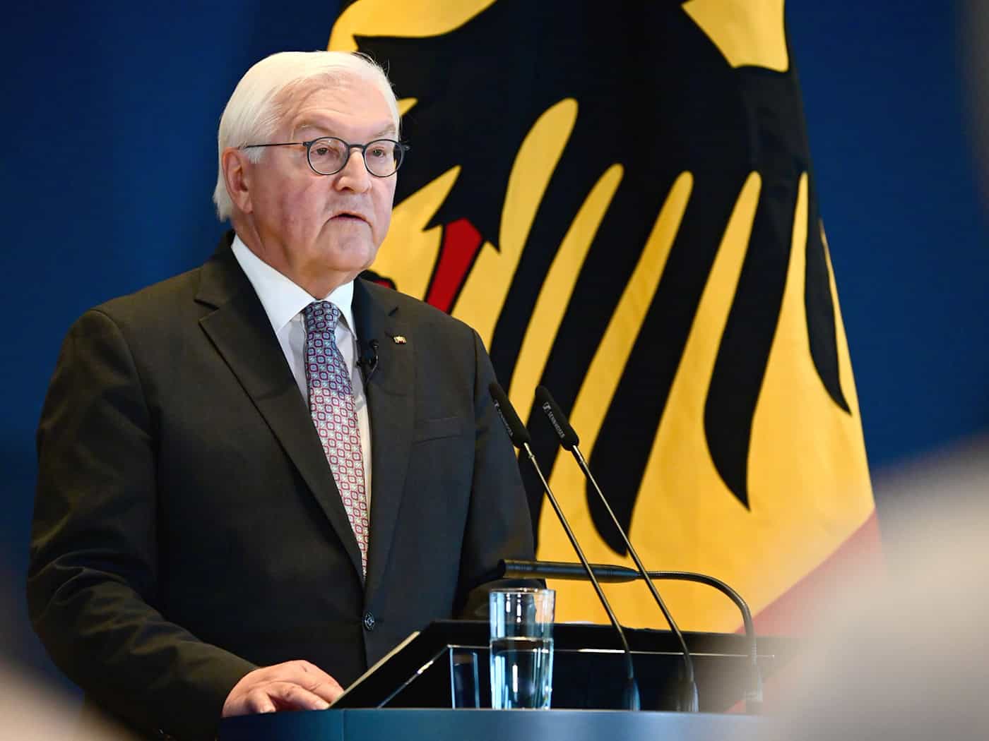 Steinmeier fordert Sicherheit für queere Menschen