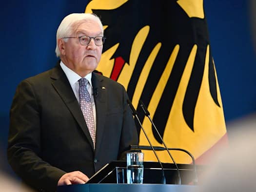 Steinmeier fordert Sicherheit für queere Menschen