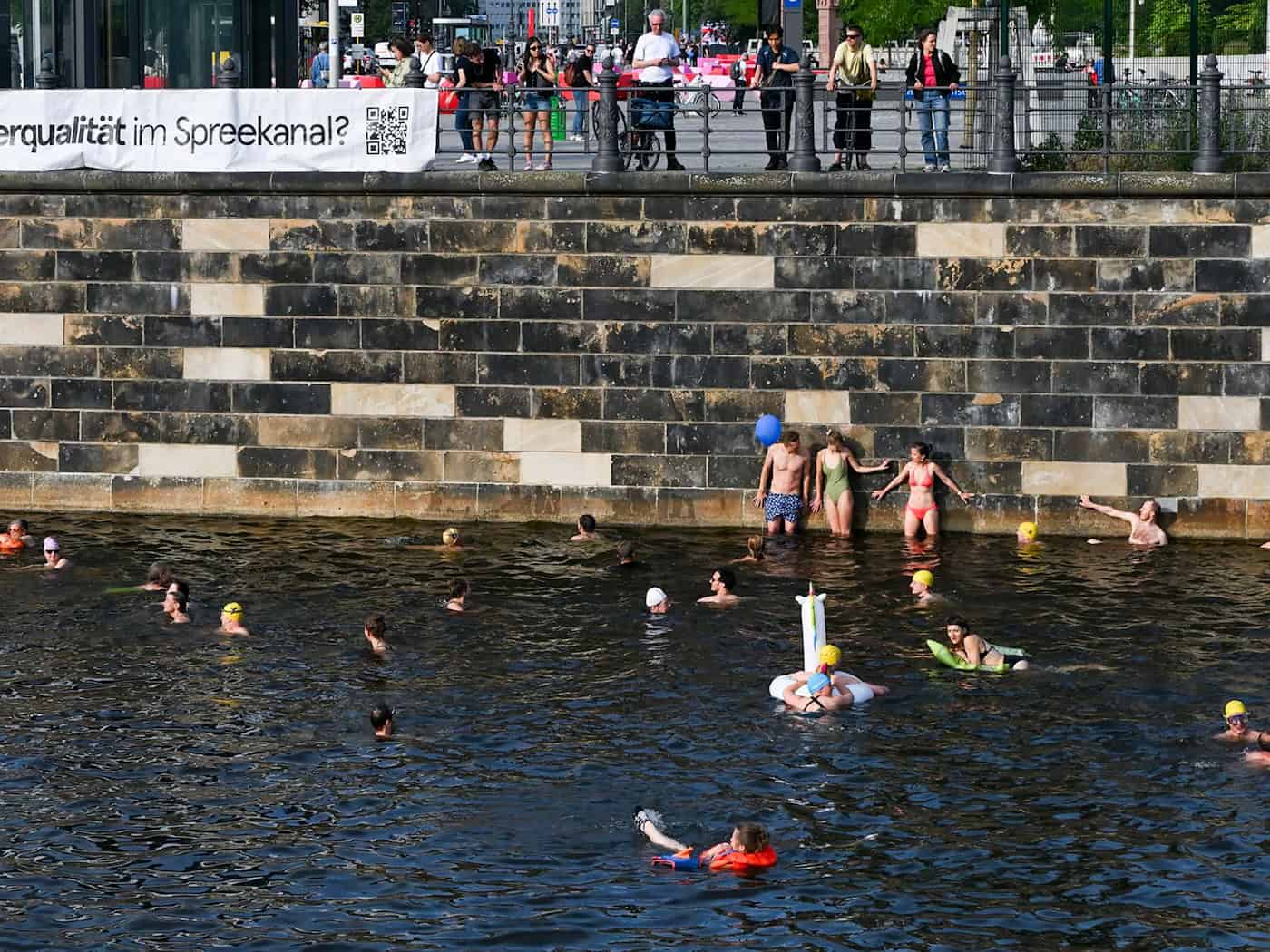 Verein ruft erneut zur Schwimm-Demo an der Spree auf
