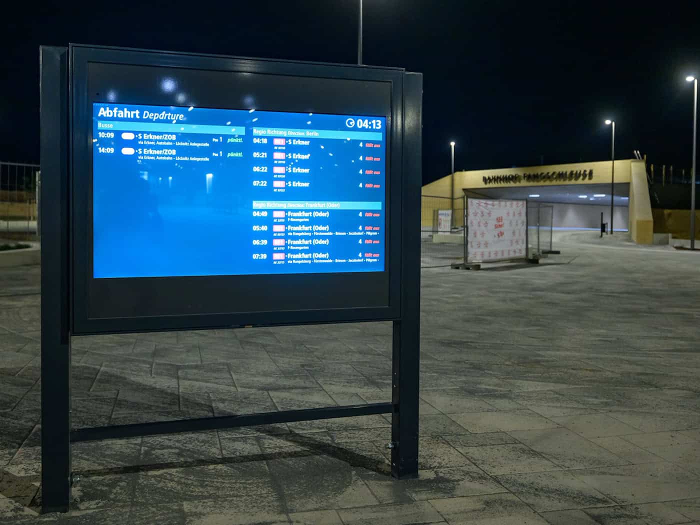 Brandenburgs Verkehrsminister kritisiert Bahn nach Verzögerung bei RE1‑Eröffnung in Fangschleuse
