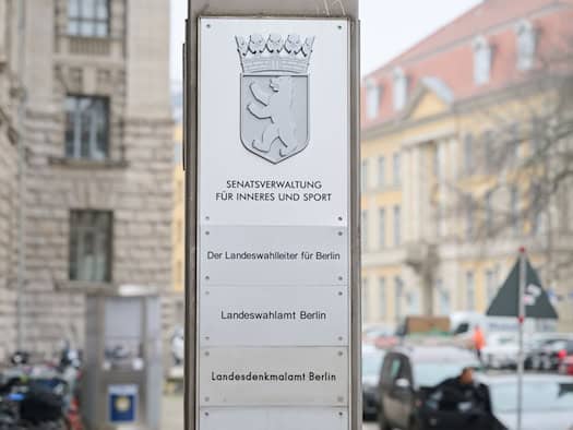 Anteil der Beamten im Berliner Landesdienst steigt auf 49,9 Prozent