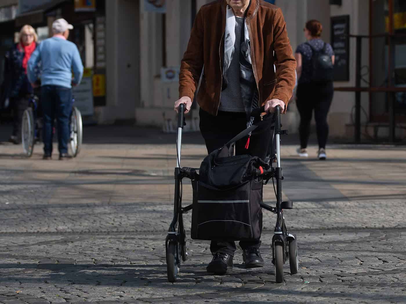 Mehr Rentner in Berlin 2025 – Durchschnittsrente steigt auf 1.589 Euro