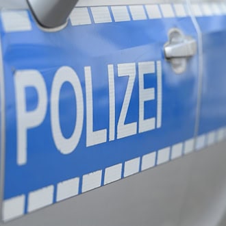 Zehnjähriger in Schule beleidigt und gewürgt