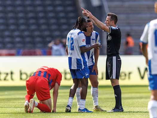Zwei Spiele Sperre für Herthas Zeefuik nach Platzverweis