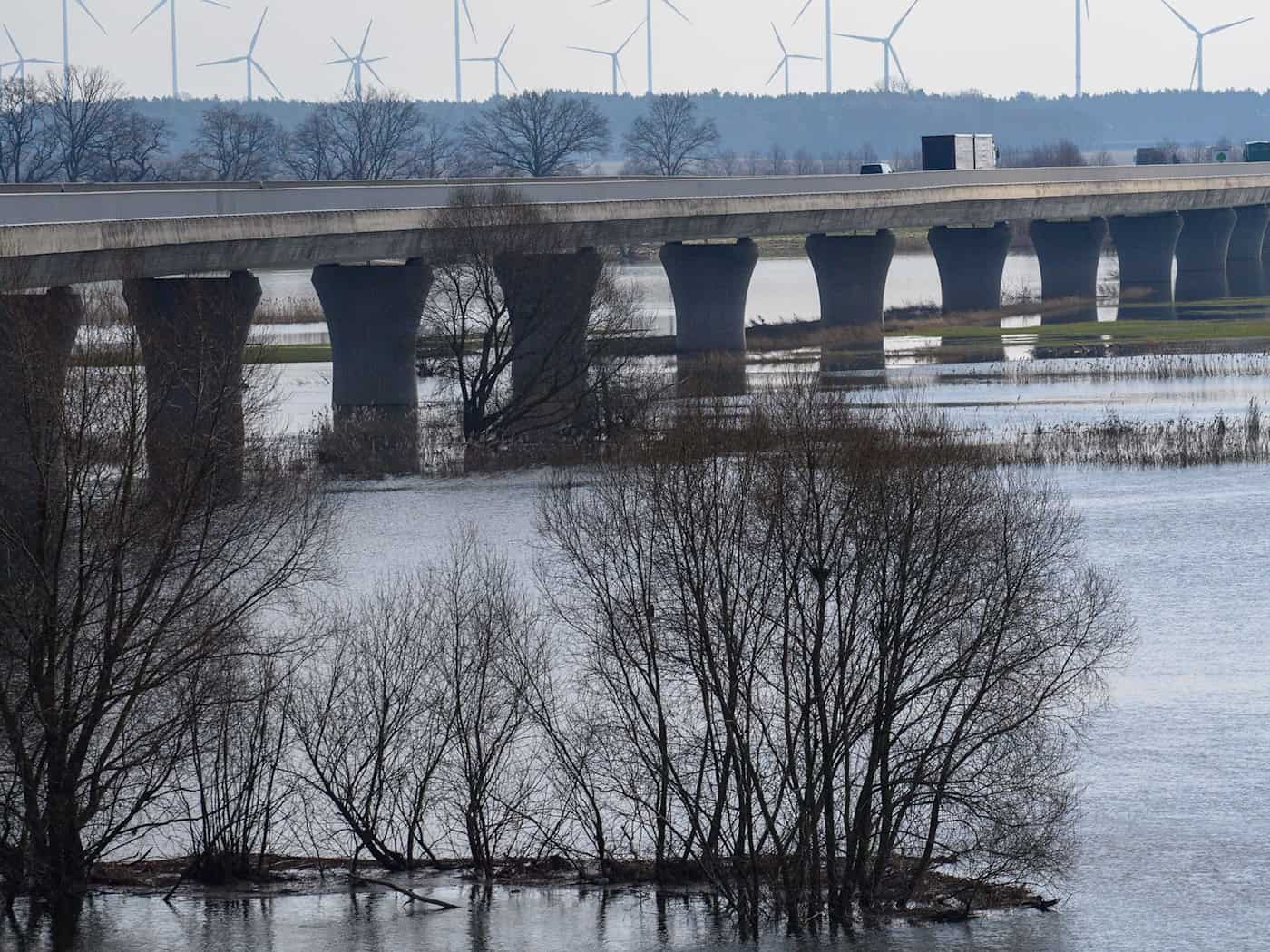 Abriss startet: Elbbrücke bei Wittenberge wird gesperrt