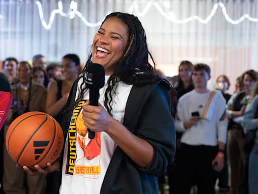 Heim-WM in Berlin: Fiebich führt deutsche Basketballerinnen gegen Spanien, Japan und Mali