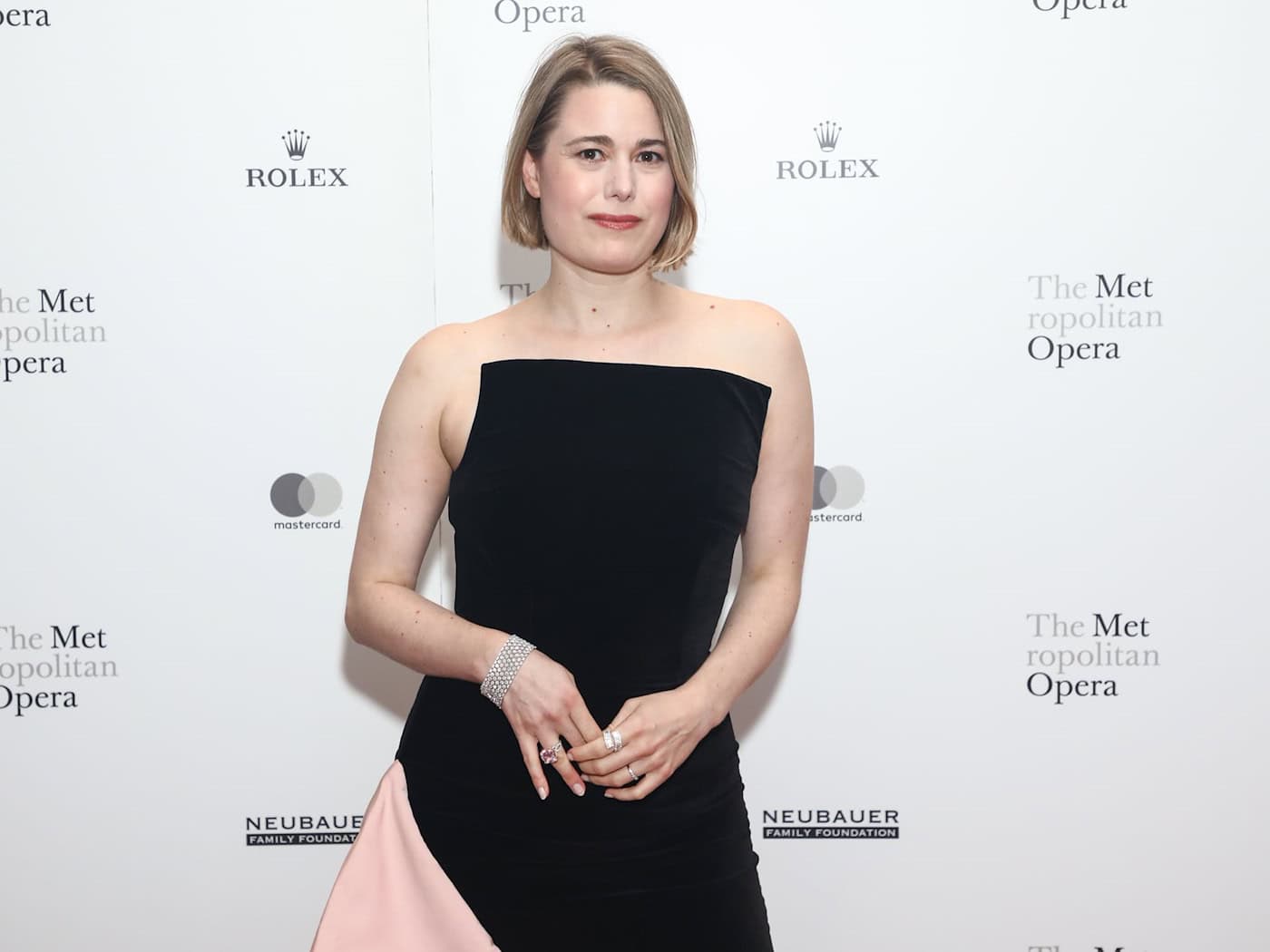 Berlinerin Louisa Proske feiert Met-Premiere mit Verdis «Macbeth»