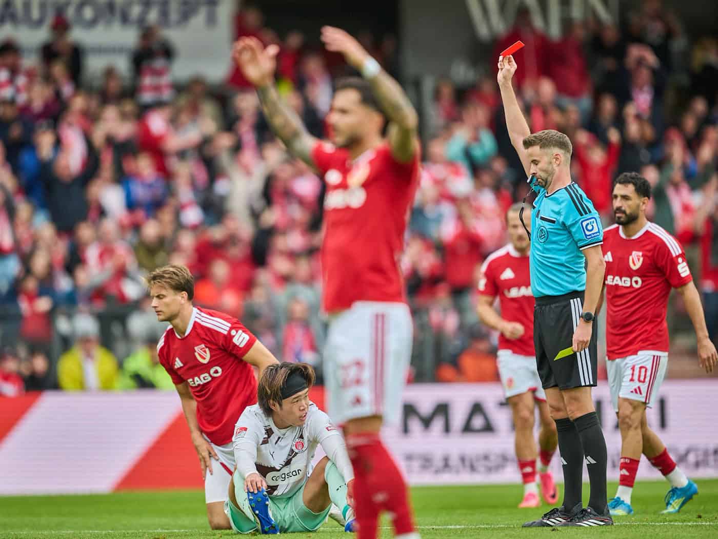 Energie Cottbus verspielt Sieg gegen FC St. Pauli nach Gelb-Roter Karte – 1:1