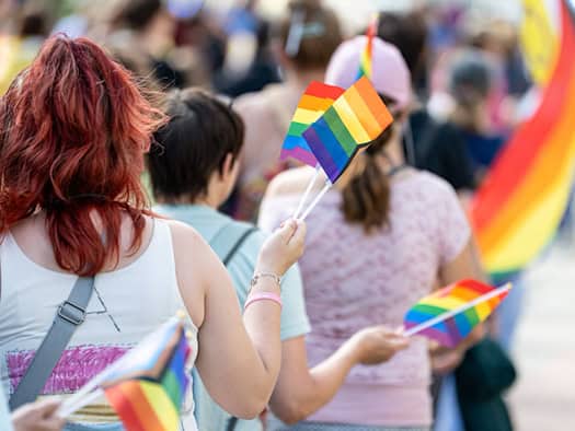 CSD in Hennigsdorf mit 500–1.000 Teilnehmenden erwartet – Demonstrationen auch in Jüterbog und Bad Belzig