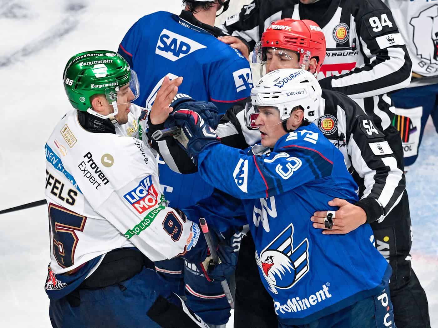 Erste Saisonniederlage: Eisbären verlieren 3:4 in Mannheim